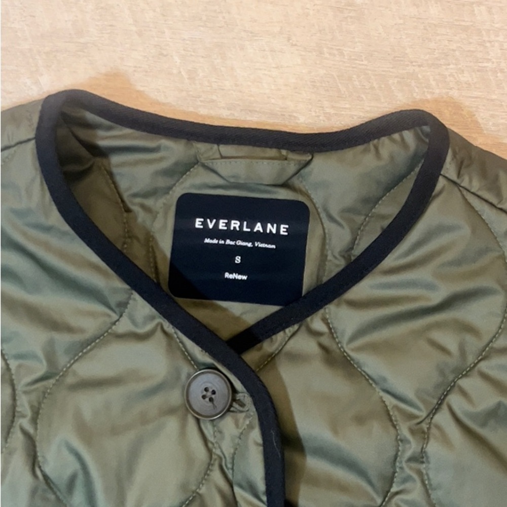 Everlane Women’s The Renew Quilted Mid-Length Liner Jacket Size Small - Picture 4 of 7
